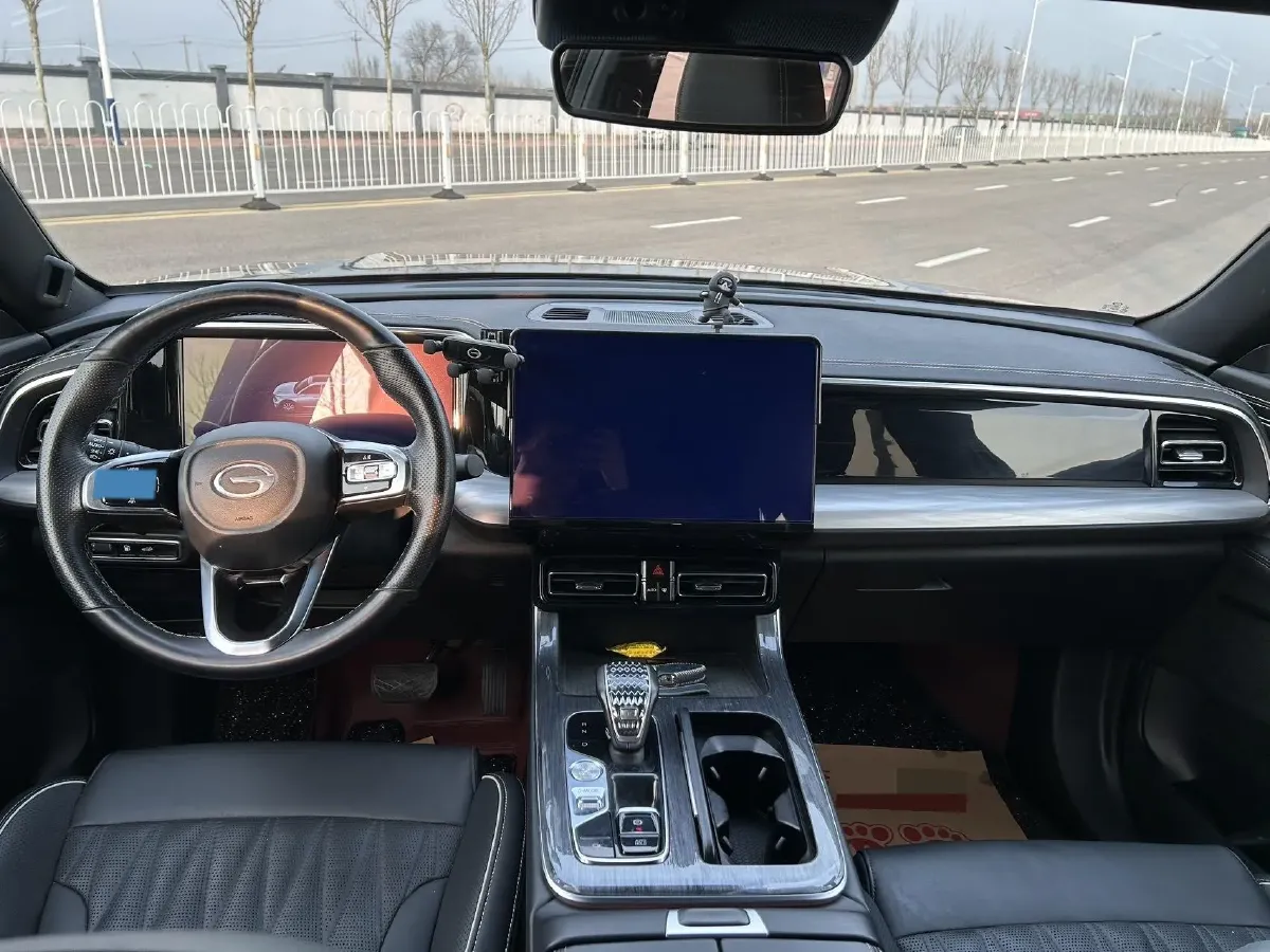 2022 GAC Trumpchi GS8 2.0T 252HP L4 8AT,autocango,china used car exporter,china ev exporter,chinese used car exporter,chinese used ev exporter