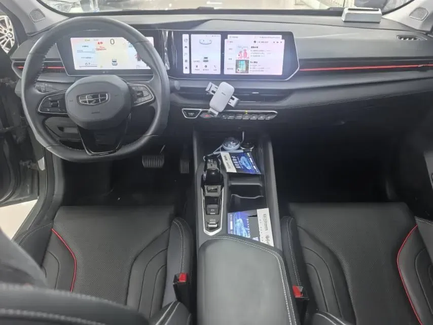 2022 Geely Binray 1.5T 181HP L4 7DCT,autocango,china used car exporter,china ev exporter,chinese used car exporter,chinese used ev exporter