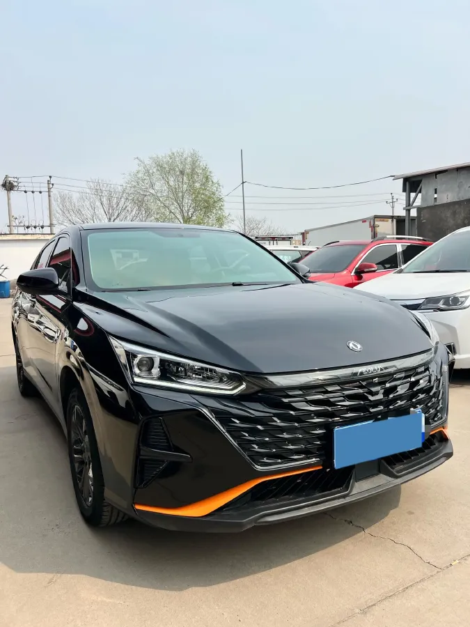 2023 DongFeng Aeolus YiXuan 1.5L 125HP L4 6DCT,autocango,china used car exporter,china ev exporter,chinese used car exporter,chinese used ev exporter