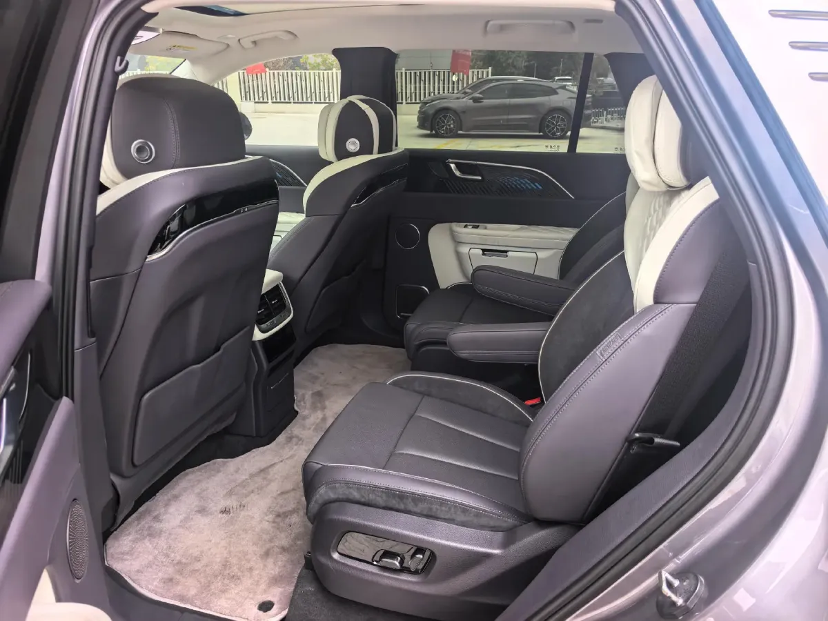 2021 HongQi E-HS9 BEV 84KWH,autocango,china used car exporter,china ev exporter,chinese used car exporter,chinese used ev exporter