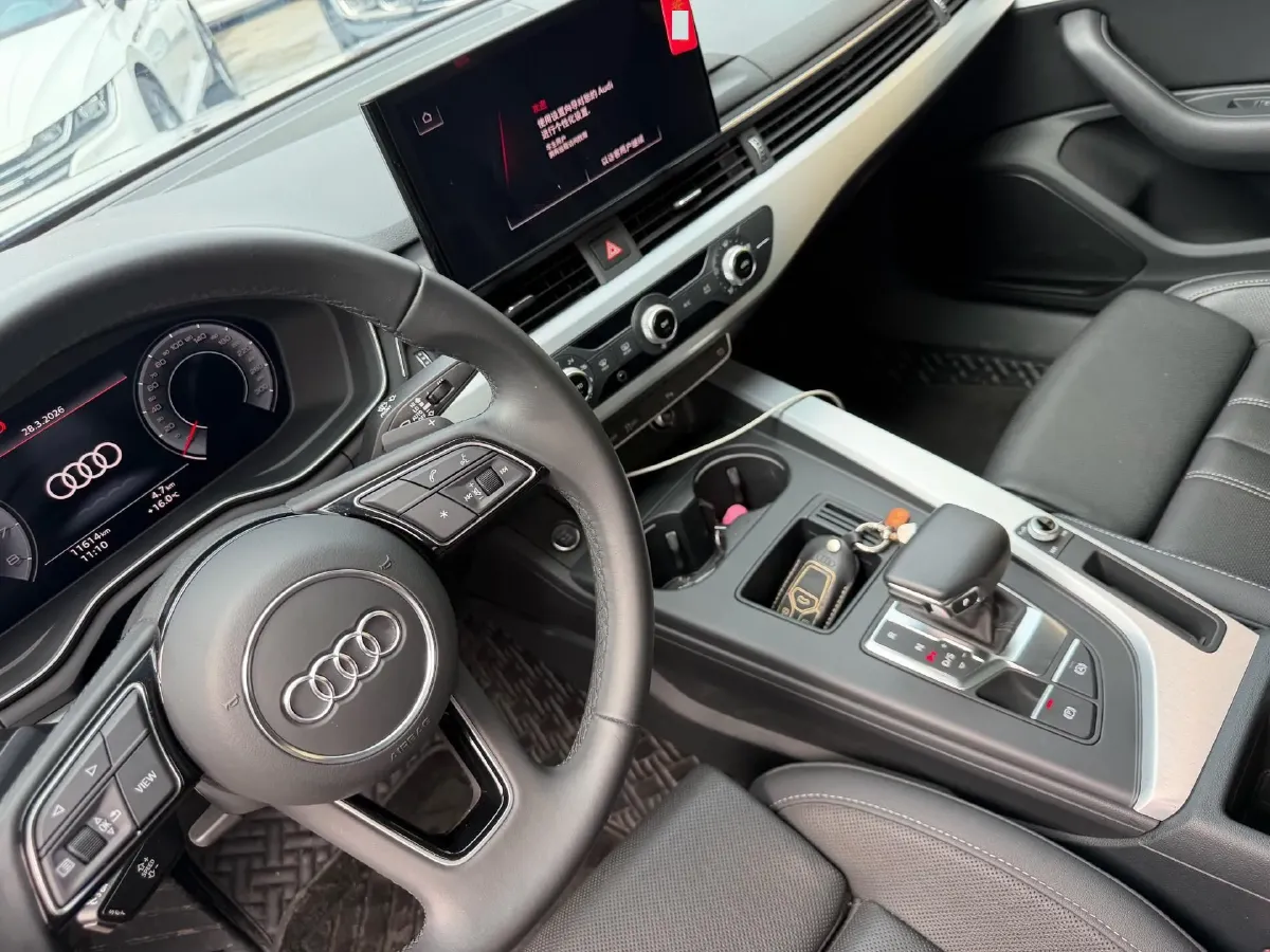 2023 Audi A4L 2.0T 190HP L4 7DCT,autocango,china used car exporter,china ev exporter,chinese used car exporter,chinese used ev exporter