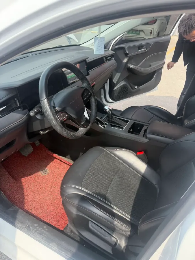 2024 Roewe i5 1.5L 129HP L4 CVT,autocango,china used car exporter,china ev exporter,chinese used car exporter,chinese used ev exporter