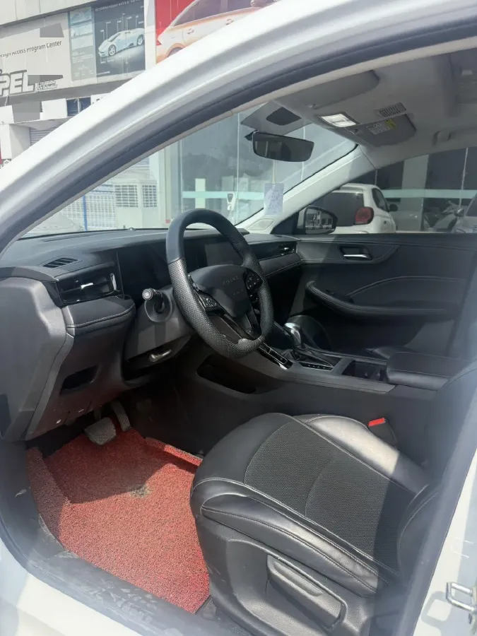 2024 Roewe i5 1.5L 129HP L4 CVT,autocango,china used car exporter,china ev exporter,chinese used car exporter,chinese used ev exporter