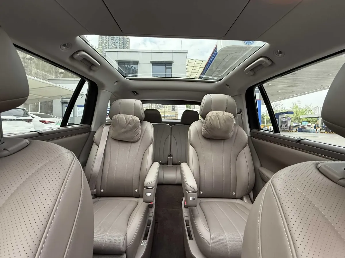 2026 AITO AITO M7 REEV 160HP REEV,autocango,china used car exporter,china ev exporter,chinese used car exporter,chinese used ev exporter