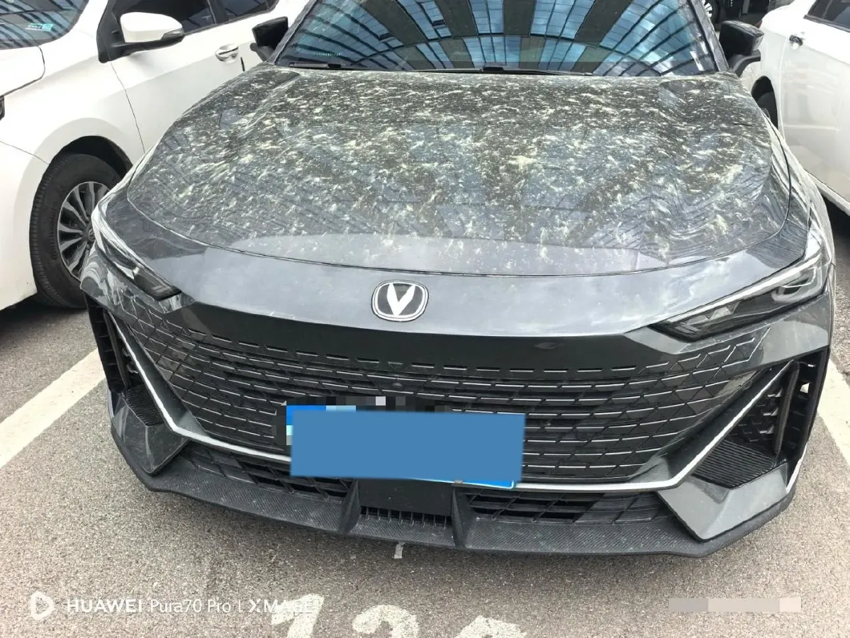 2023 ChangAn UNI-V 1.5T 188HP L4 7DCT,autocango,china used car exporter,china ev exporter,chinese used car exporter,chinese used ev exporter