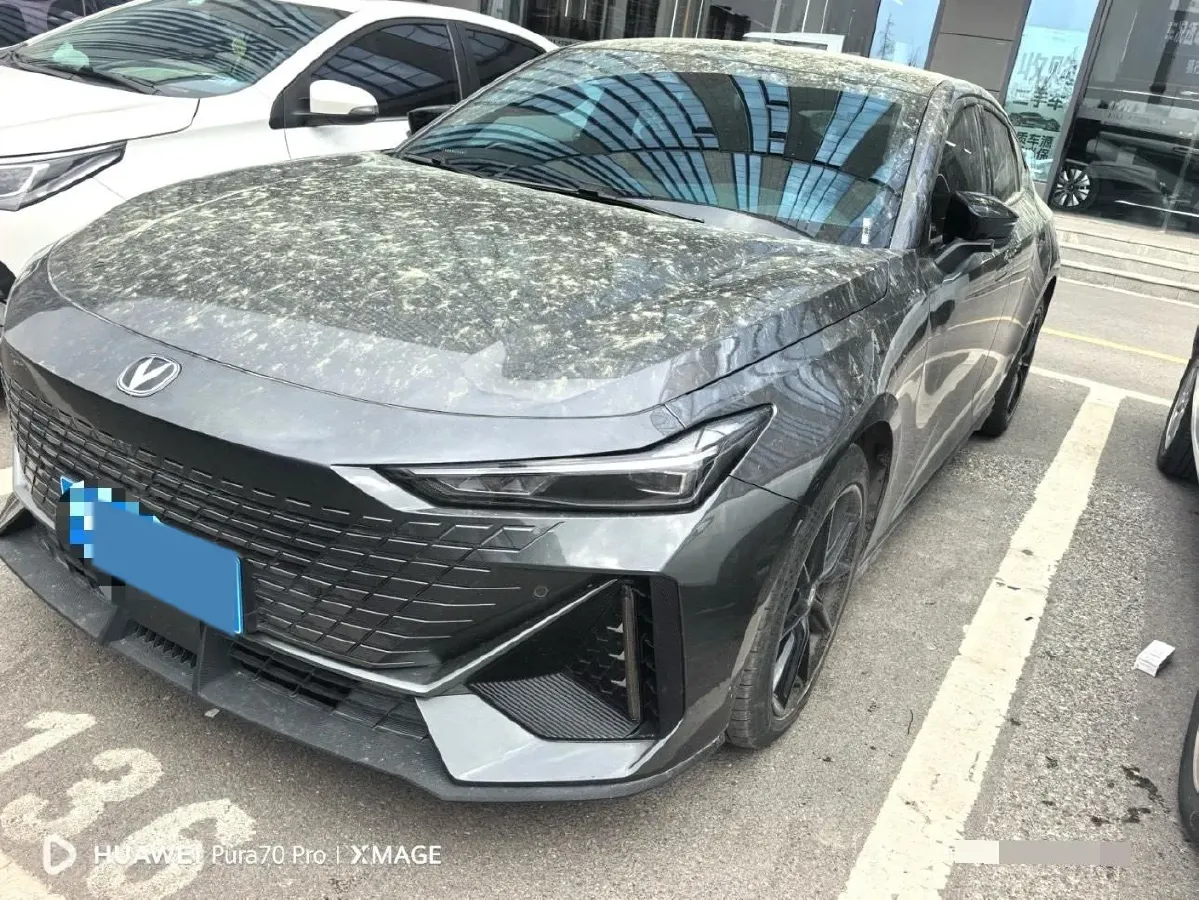 2023 ChangAn UNI-V 1.5T 188HP L4 7DCT,autocango,china used car exporter,china ev exporter,chinese used car exporter,chinese used ev exporter