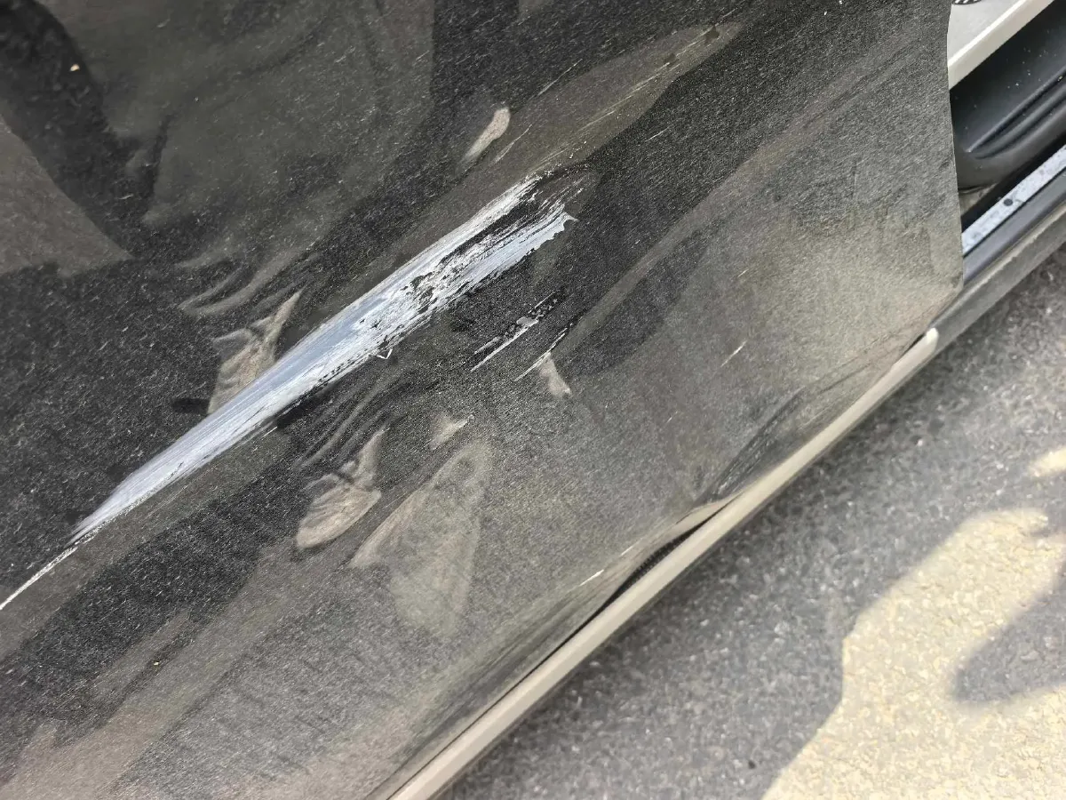 2025 Voyah Dream 1.5T 150HP L4 PHEV 41.7KWH,autocango,china used car exporter,china ev exporter,chinese used car exporter,chinese used ev exporter