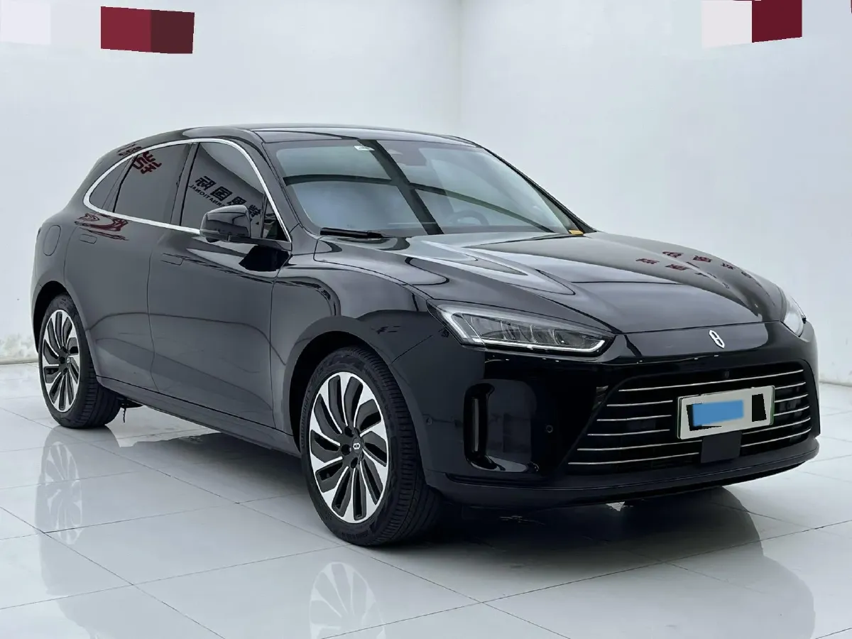 2022 Isuzu Mu-X 2.0T 220HP L4 8AT,autocango,china used car exporter,china ev exporter,chinese used car exporter,chinese used ev exporter