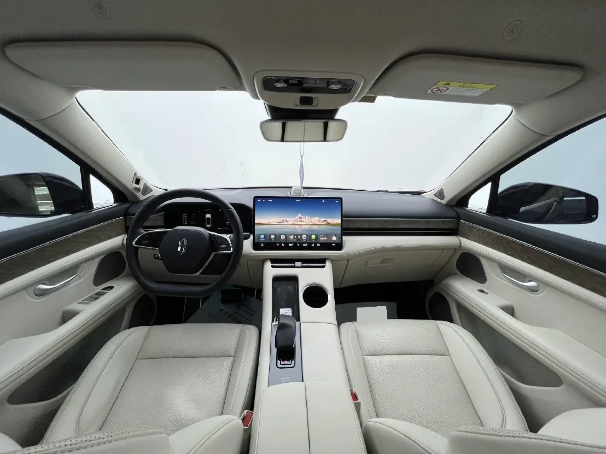 2022 Isuzu Mu-X 2.0T 220HP L4 8AT,autocango,china used car exporter,china ev exporter,chinese used car exporter,chinese used ev exporter