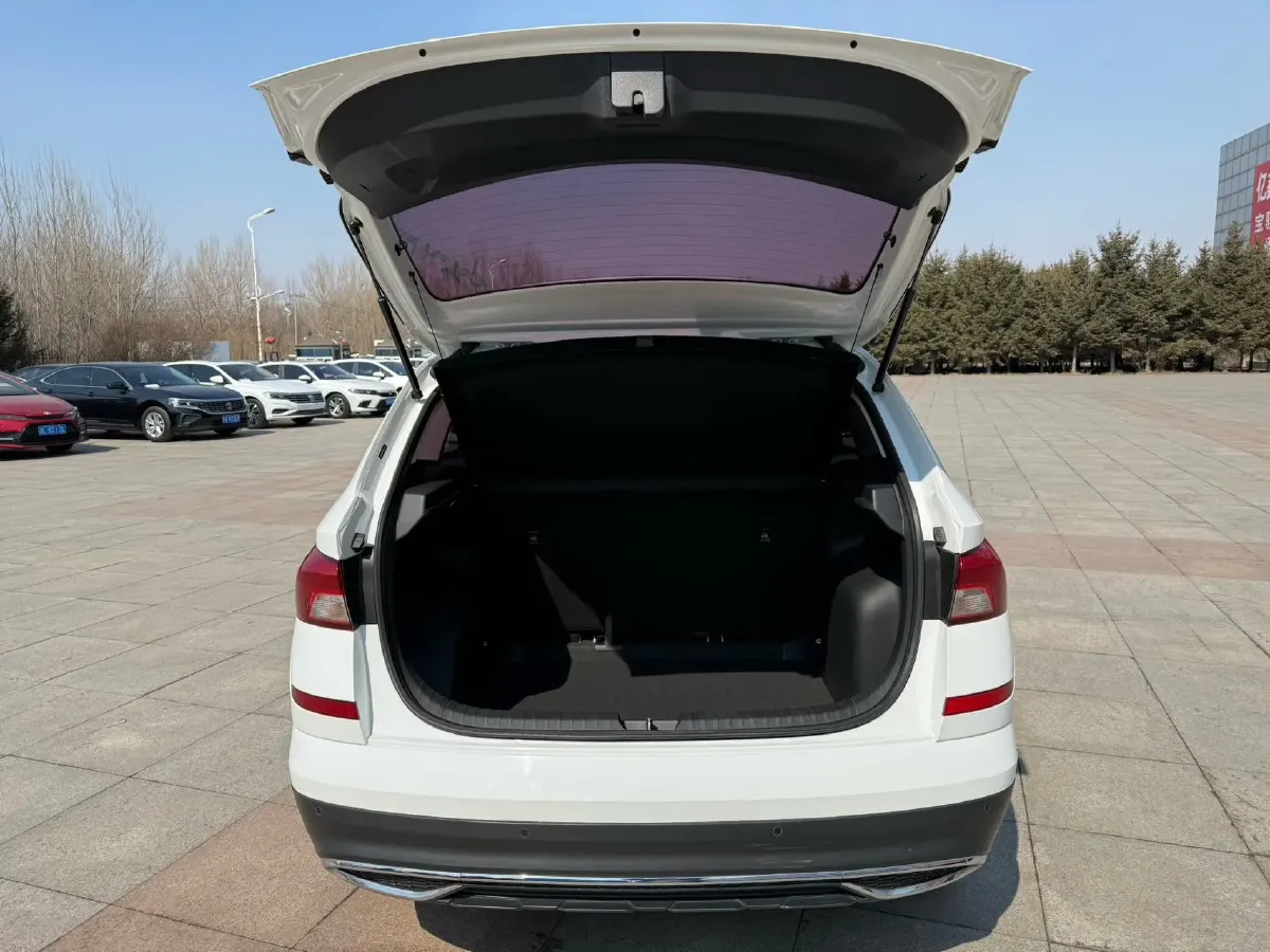 2023 Skoda Kamiq 1.5L 109HP L4 6AT,autocango,china used car exporter,china ev exporter,chinese used car exporter,chinese used ev exporter