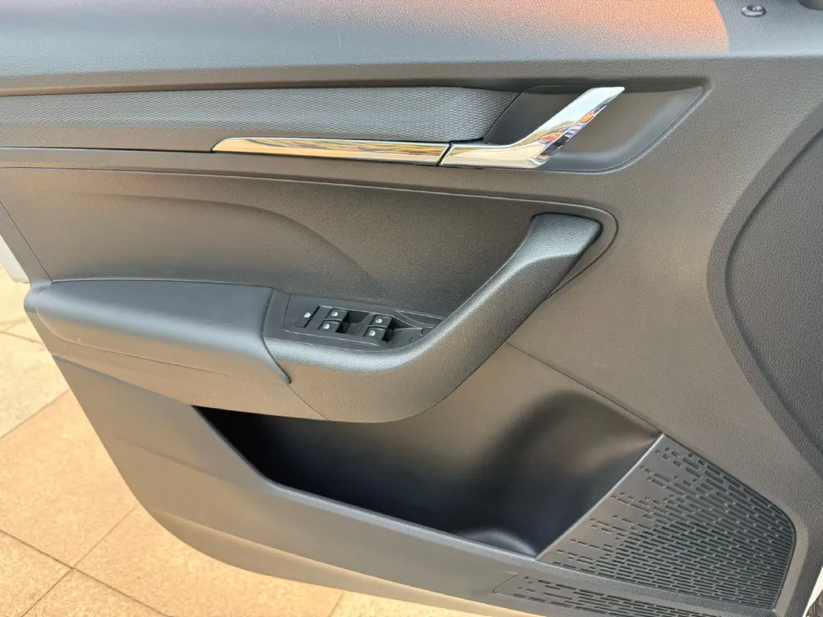 2023 Skoda Kamiq 1.5L 109HP L4 6AT,autocango,china used car exporter,china ev exporter,chinese used car exporter,chinese used ev exporter