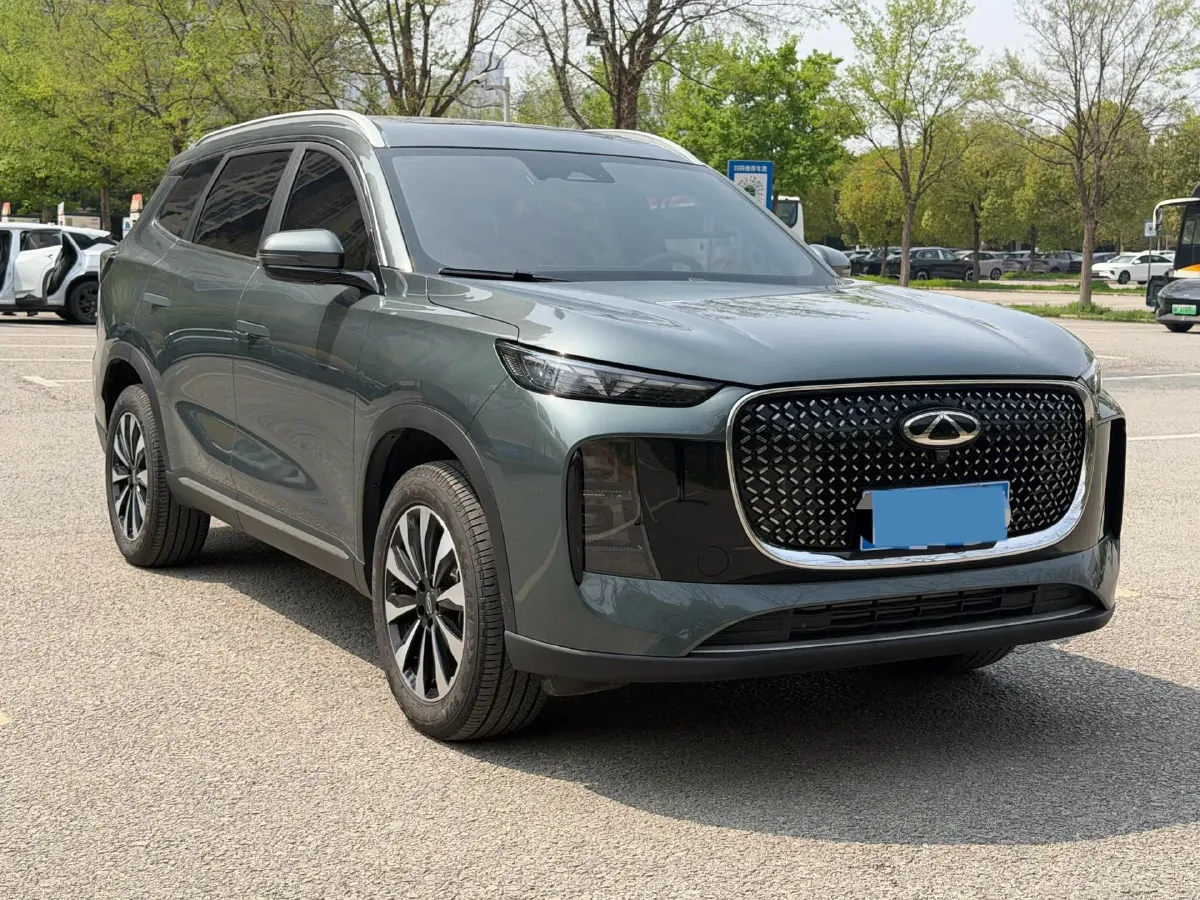 2025 Chery Tiggo 8 Plus 1.6T 197HP L4 7DCT,autocango,china used car exporter,china ev exporter,chinese used car exporter,chinese used ev exporter