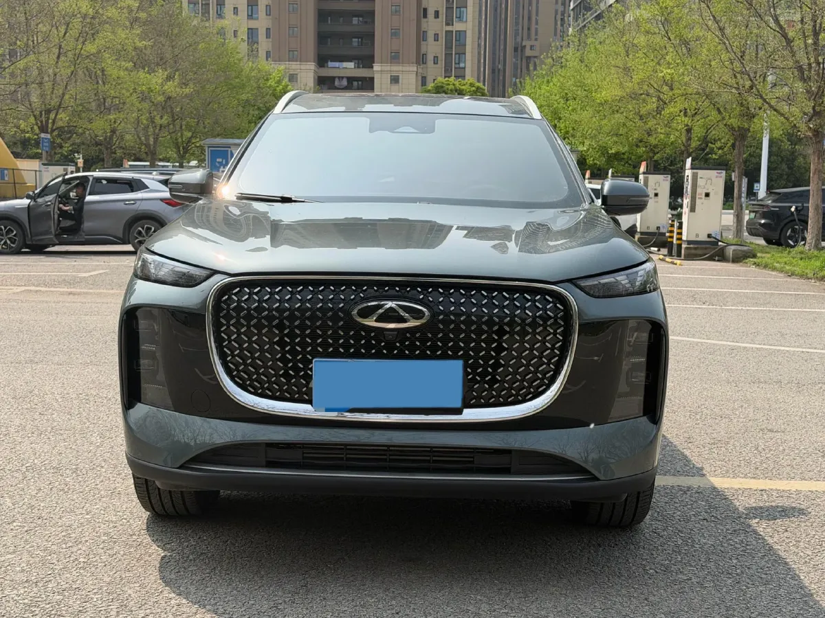 2025 Chery Tiggo 8 Plus 1.6T 197HP L4 7DCT,autocango,china used car exporter,china ev exporter,chinese used car exporter,chinese used ev exporter