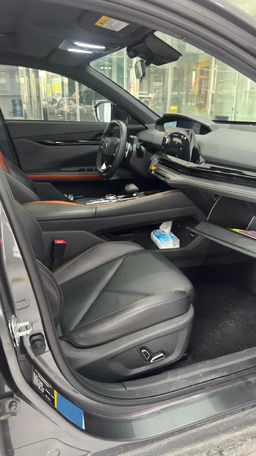 2022 ChangAn UNI-V 1.5T 188HP L4 7DCT,autocango,china used car exporter,china ev exporter,chinese used car exporter,chinese used ev exporter