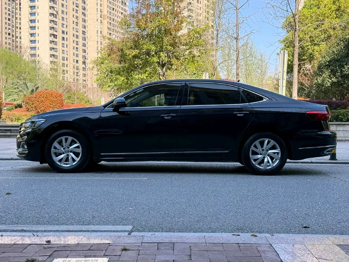 2019 Skoda Kodiak 2.0T 186HP L4 7DCT,autocango,china used car exporter,china ev exporter,chinese used car exporter,chinese used ev exporter