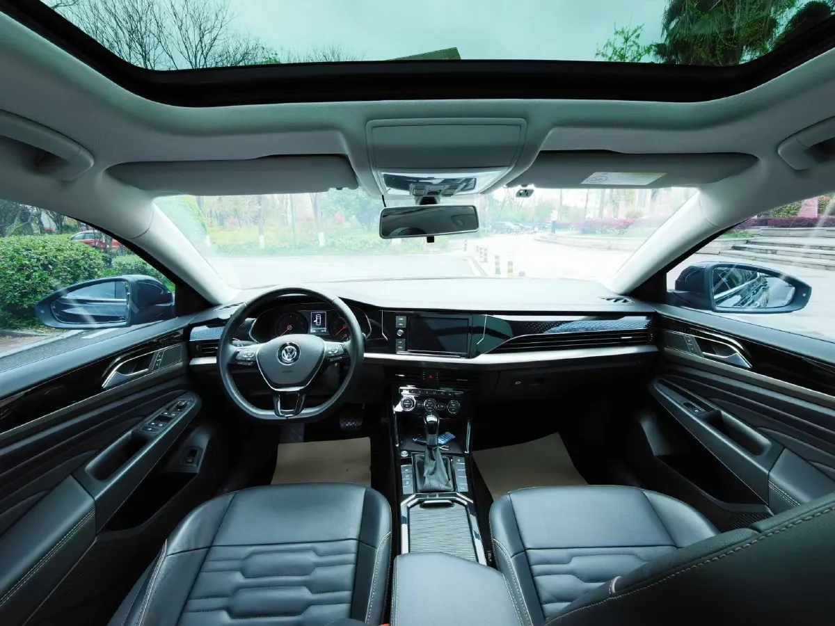 2019 Skoda Kodiak 2.0T 186HP L4 7DCT,autocango,china used car exporter,china ev exporter,chinese used car exporter,chinese used ev exporter