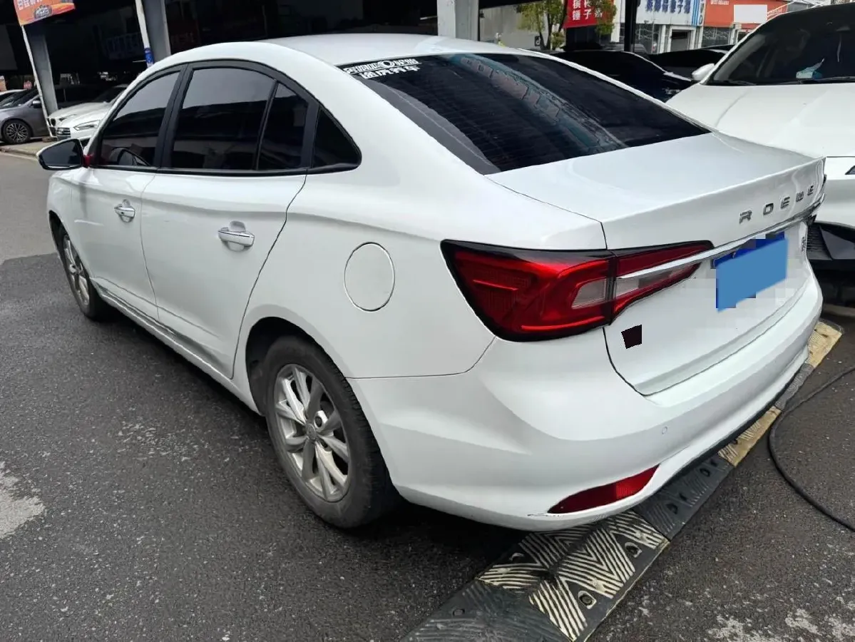 2020 Roewe i5 1.5L 120HP L4 CVT,autocango,china used car exporter,china ev exporter,chinese used car exporter,chinese used ev exporter