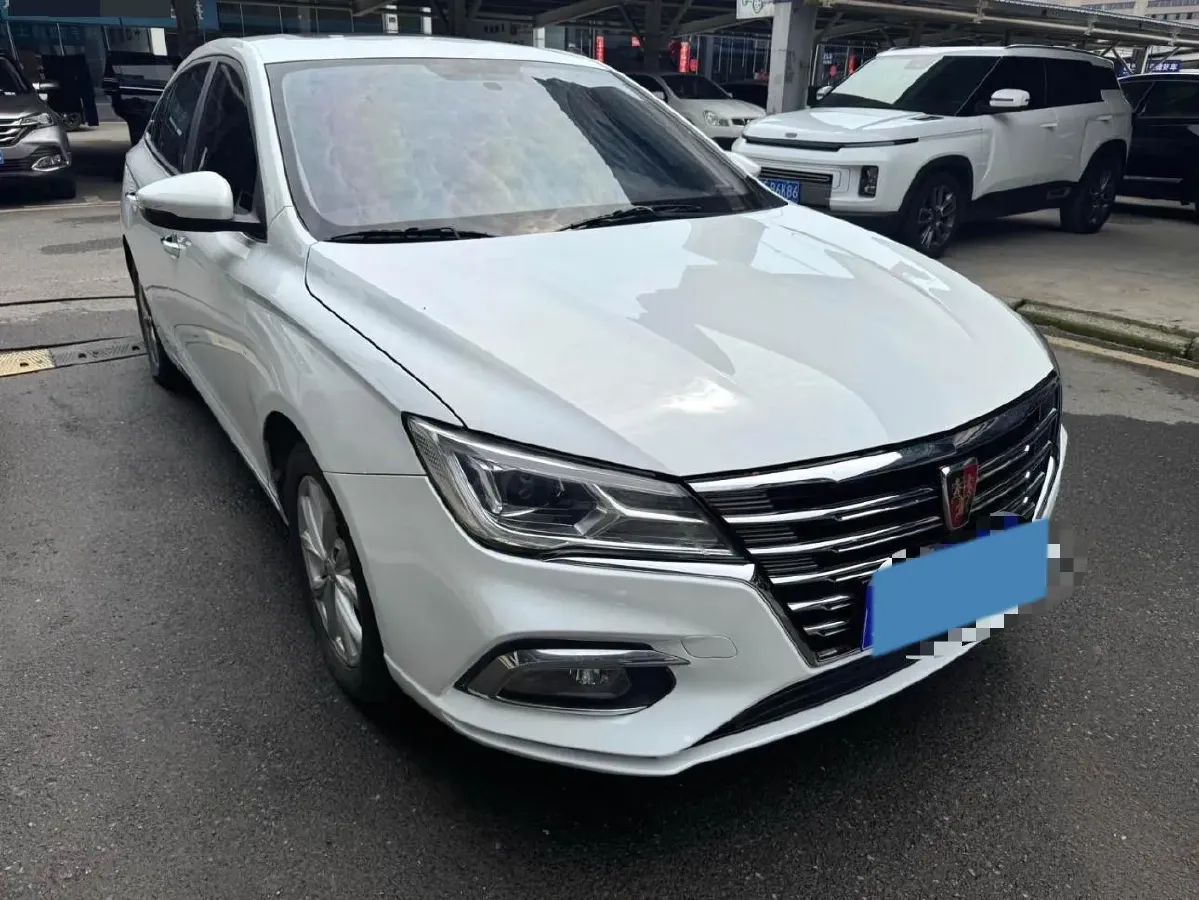 2020 Roewe i5 1.5L 120HP L4 CVT,autocango,china used car exporter,china ev exporter,chinese used car exporter,chinese used ev exporter