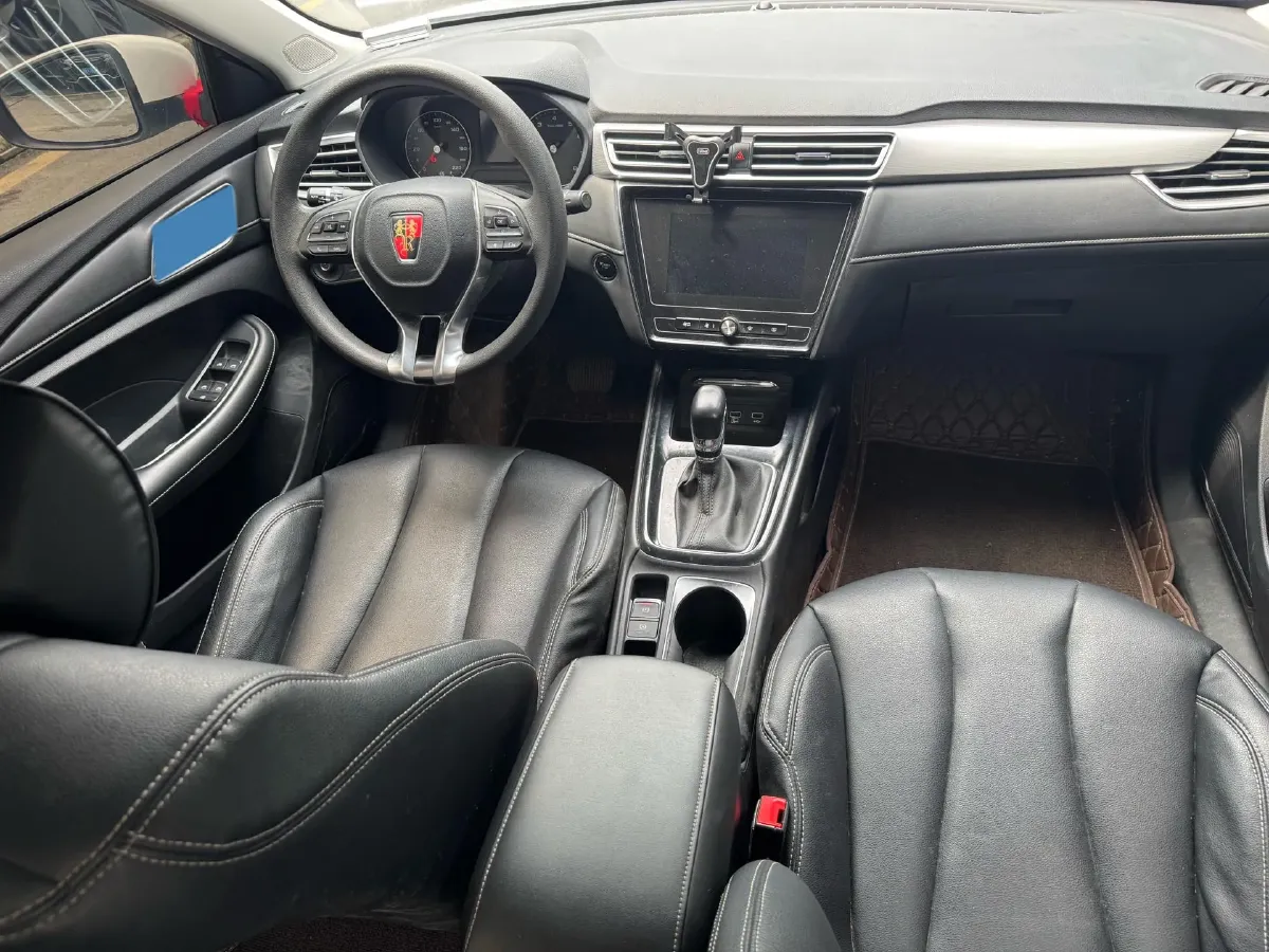 2020 Roewe i5 1.5L 120HP L4 CVT,autocango,china used car exporter,china ev exporter,chinese used car exporter,chinese used ev exporter