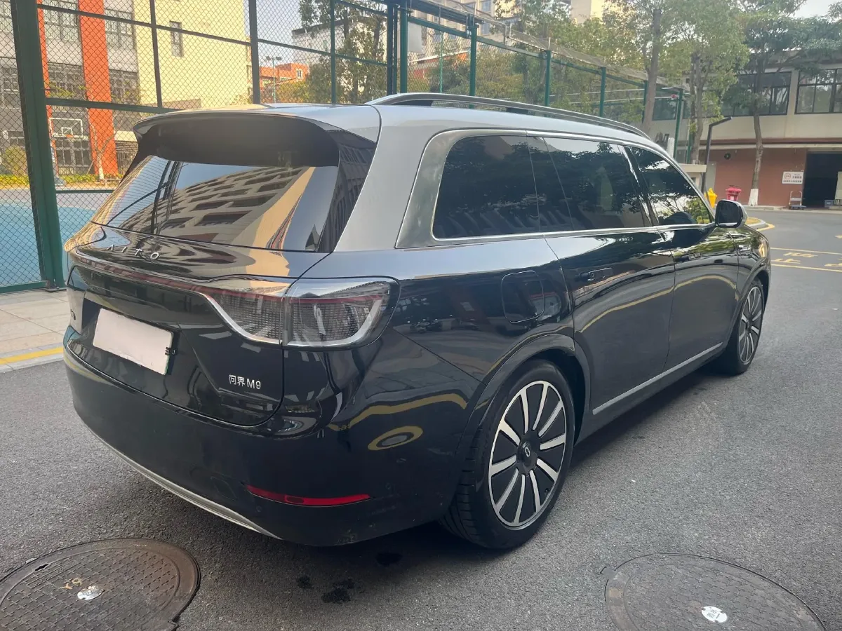 2024 AITO AITO M9 1.5T 152HP L4 REEV 42KWH,autocango,china used car exporter,china ev exporter,chinese used car exporter,chinese used ev exporter