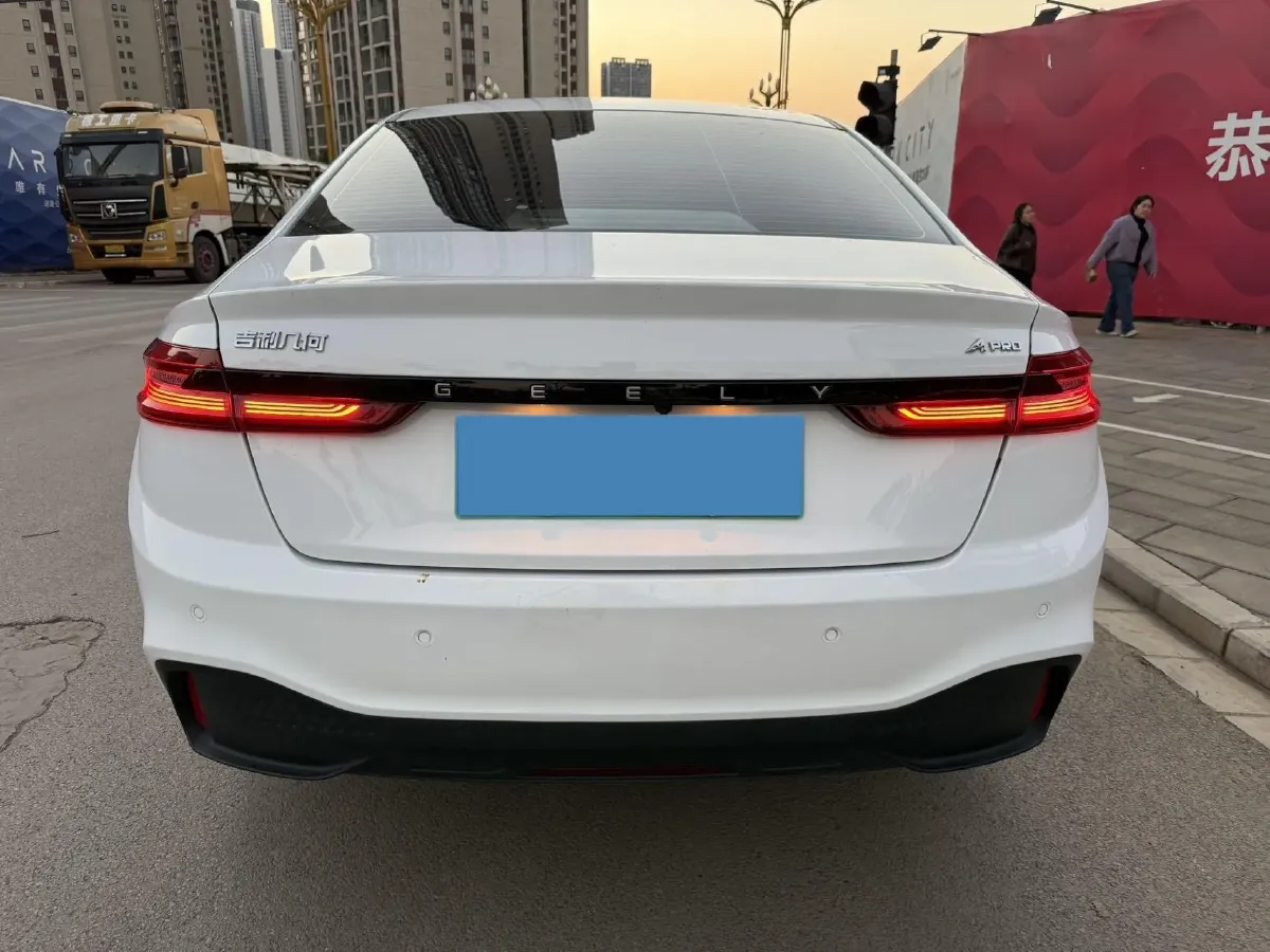 2022 Geely Emgrand L HiP 1.5T 181HP L4 3DHT PHEV 15.5KWH,autocango,china used car exporter,china ev exporter,chinese used car exporter,chinese used ev exporter