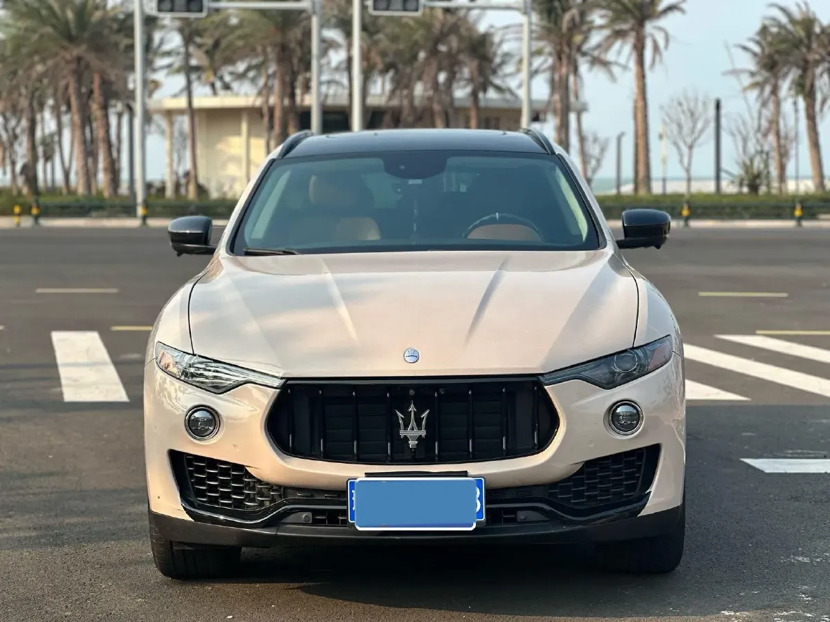 2018 Maserati Levante 3.0T 350HP V6 8AT,autocango,china used car exporter,china ev exporter,chinese used car exporter,chinese used ev exporter