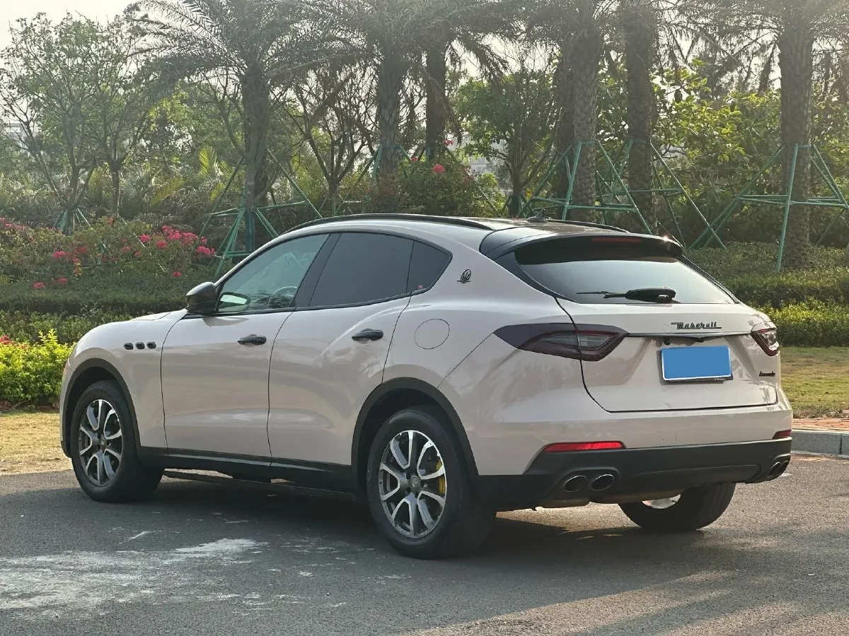 2018 Maserati Levante 3.0T 350HP V6 8AT,autocango,china used car exporter,china ev exporter,chinese used car exporter,chinese used ev exporter