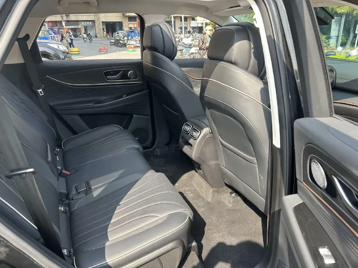 2023 Chery Tiggo 9 2.0T 261HP L4 7DCT,autocango,china used car exporter,china ev exporter,chinese used car exporter,chinese used ev exporter