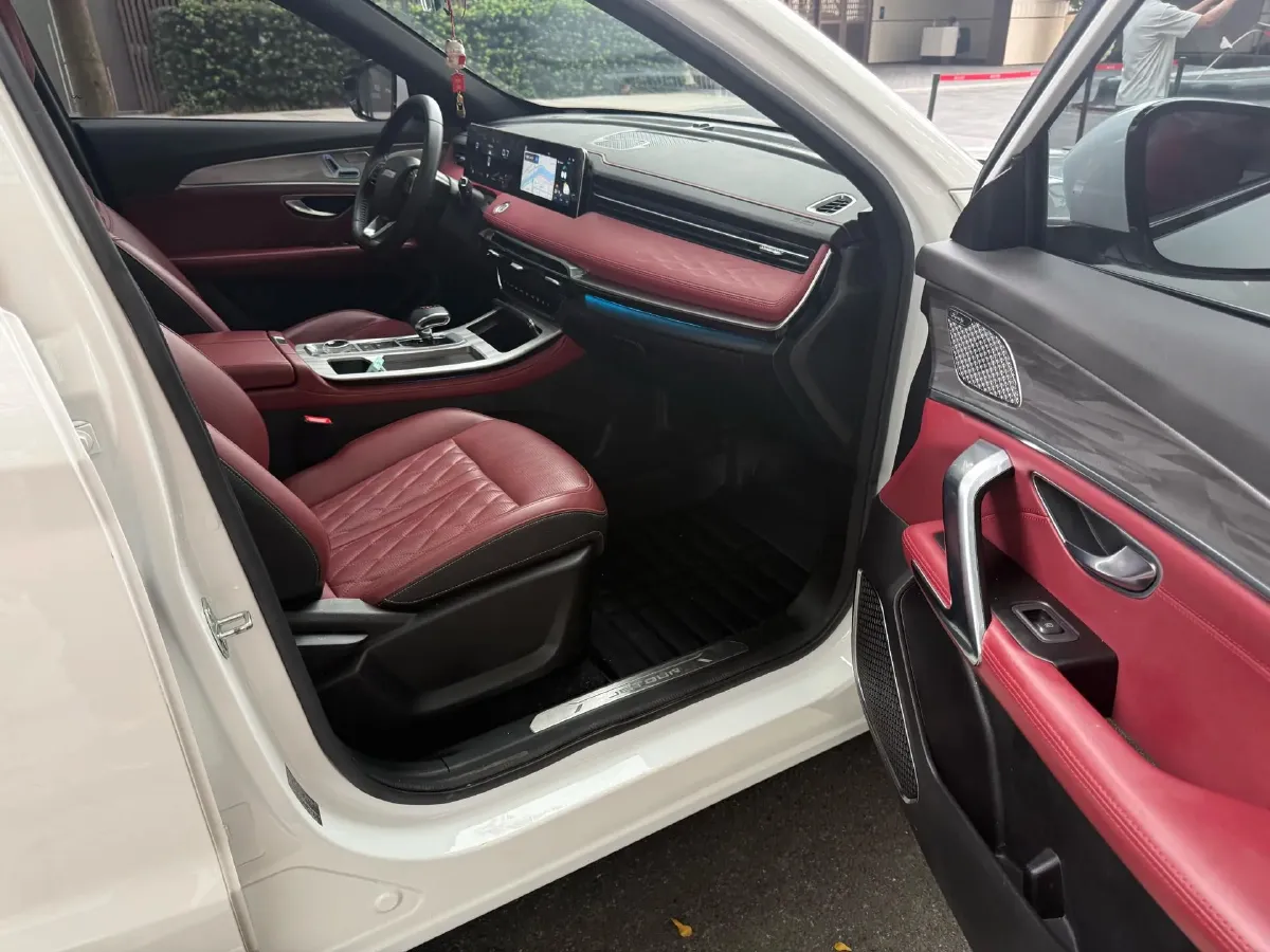 2023 ChangAn Oshan X7 Plus 1.5T 188HP L4 7DCT,autocango,china used car exporter,china ev exporter,chinese used car exporter,chinese used ev exporter