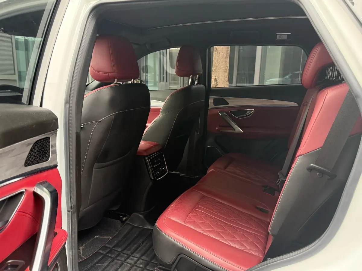 2023 ChangAn Oshan X7 Plus 1.5T 188HP L4 7DCT,autocango,china used car exporter,china ev exporter,chinese used car exporter,chinese used ev exporter