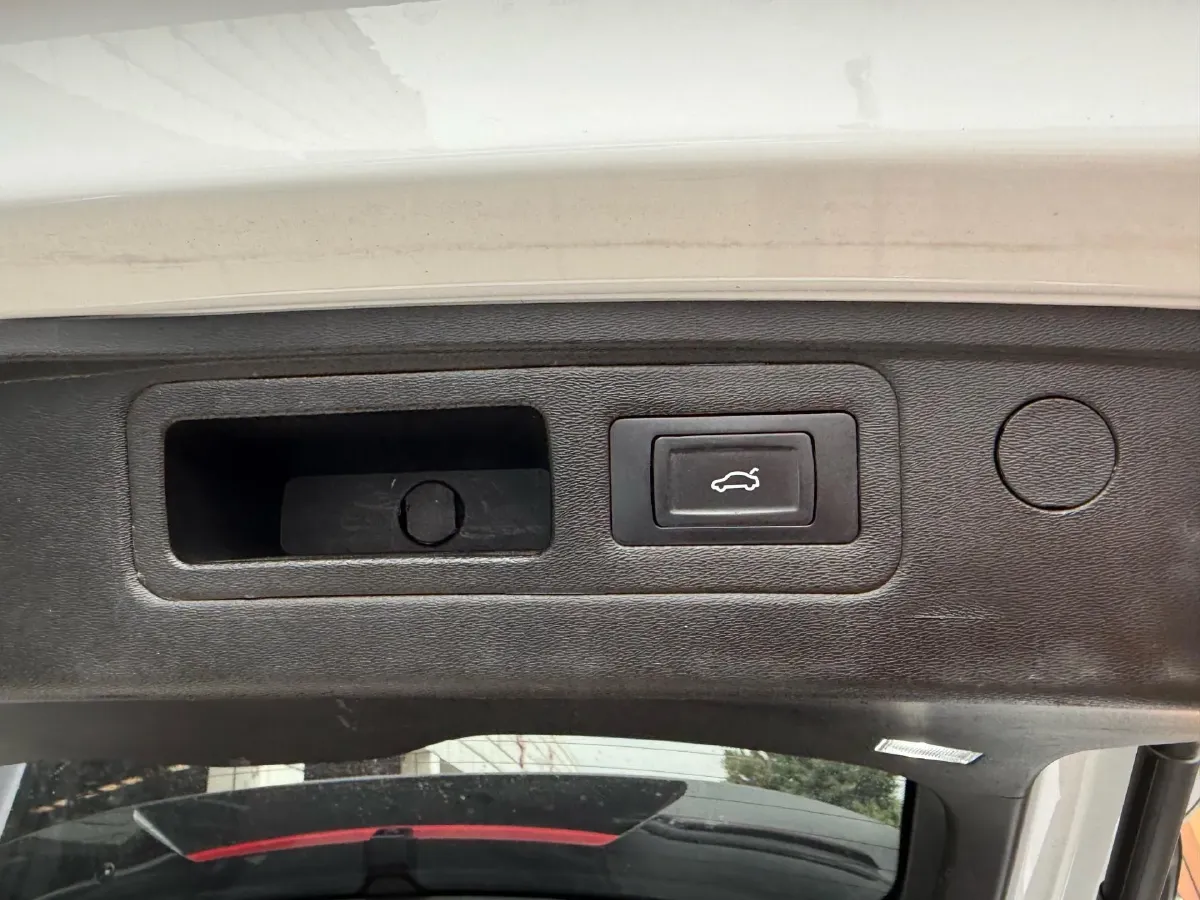 2023 ChangAn Oshan X7 Plus 1.5T 188HP L4 7DCT,autocango,china used car exporter,china ev exporter,chinese used car exporter,chinese used ev exporter