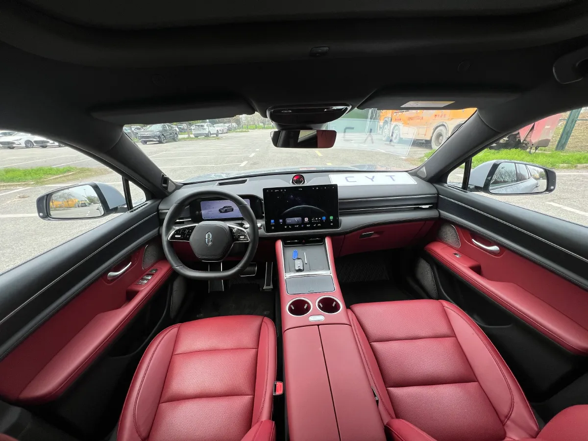 2025 AITO AITO M5 1.5T 152HP L4 REEV 42KWH,autocango,china used car exporter,china ev exporter,chinese used car exporter,chinese used ev exporter