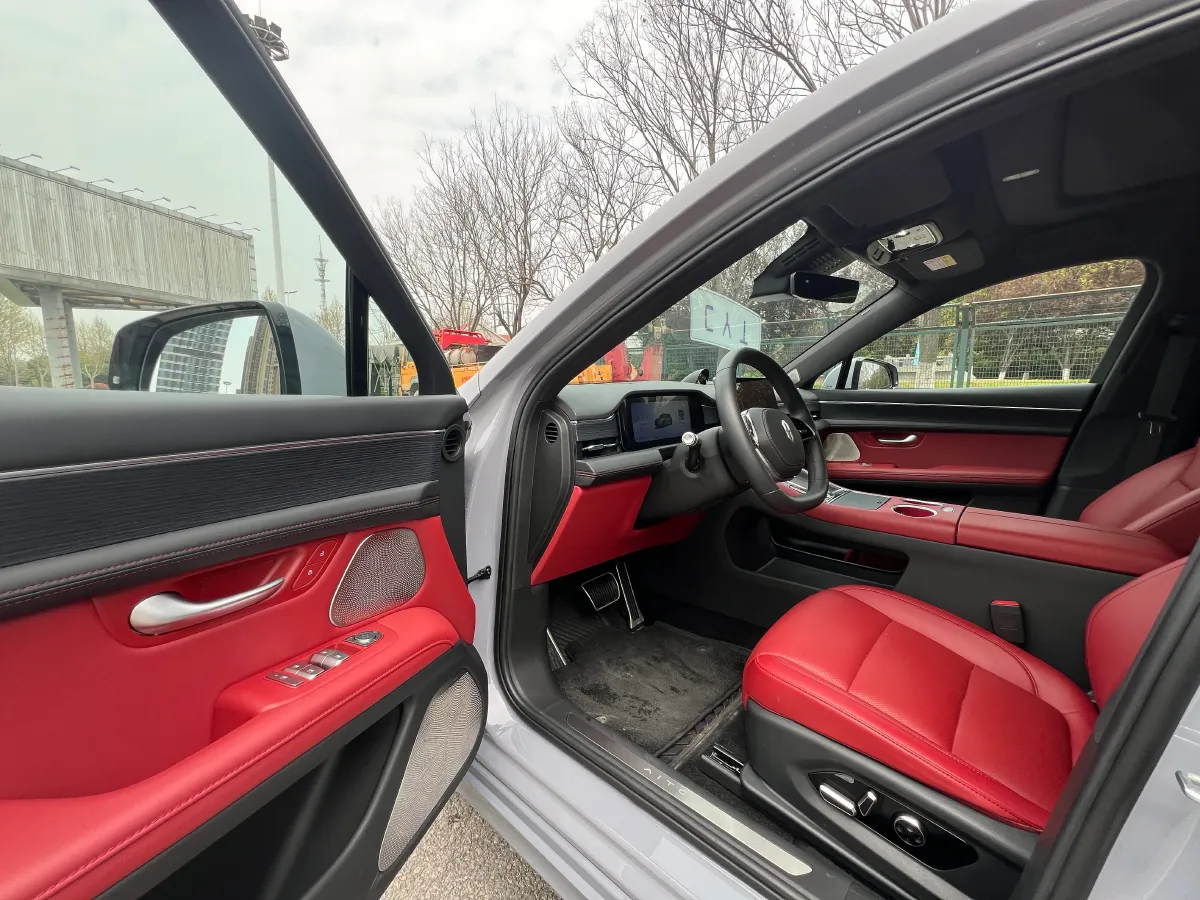 2025 AITO AITO M5 1.5T 152HP L4 REEV 42KWH,autocango,china used car exporter,china ev exporter,chinese used car exporter,chinese used ev exporter