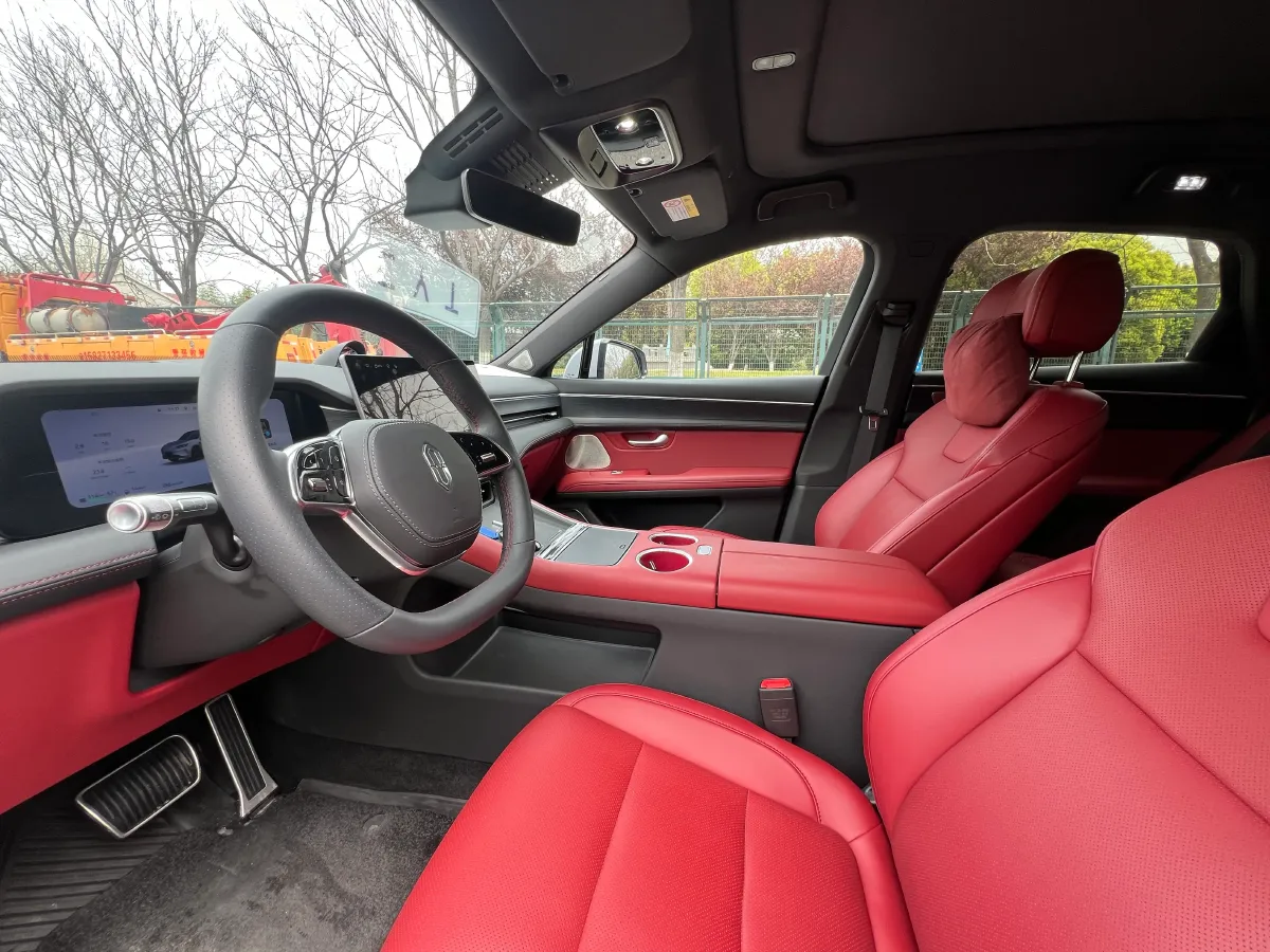 2025 AITO AITO M5 1.5T 152HP L4 REEV 42KWH,autocango,china used car exporter,china ev exporter,chinese used car exporter,chinese used ev exporter