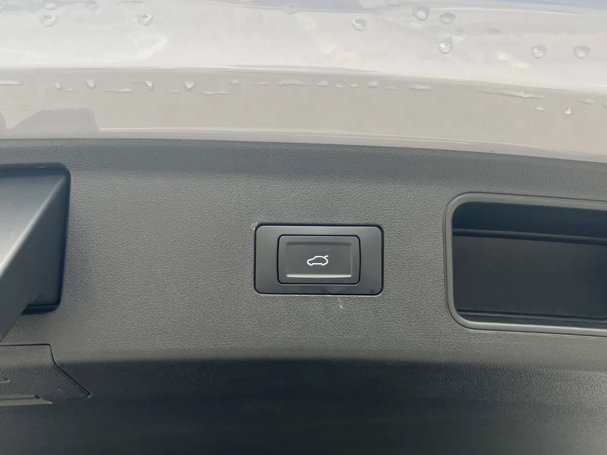 2025 AITO AITO M5 1.5T 152HP L4 REEV 42KWH,autocango,china used car exporter,china ev exporter,chinese used car exporter,chinese used ev exporter