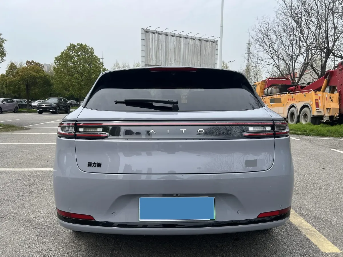 2025 AITO AITO M5 1.5T 152HP L4 REEV 42KWH,autocango,china used car exporter,china ev exporter,chinese used car exporter,chinese used ev exporter