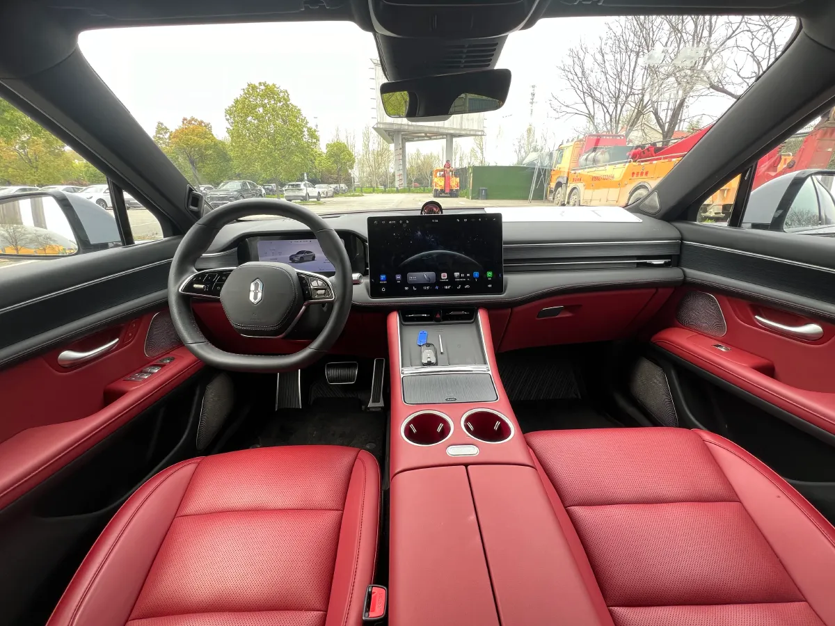 2025 AITO AITO M5 1.5T 152HP L4 REEV 42KWH,autocango,china used car exporter,china ev exporter,chinese used car exporter,chinese used ev exporter