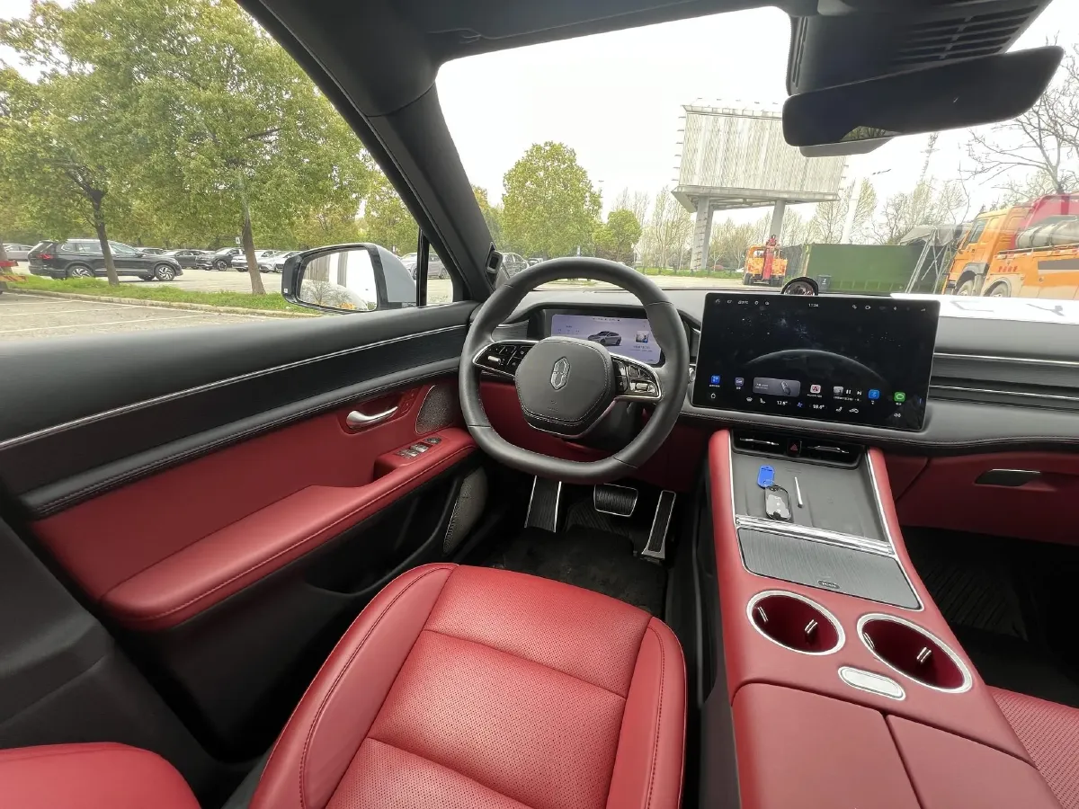 2025 AITO AITO M5 1.5T 152HP L4 REEV 42KWH,autocango,china used car exporter,china ev exporter,chinese used car exporter,chinese used ev exporter