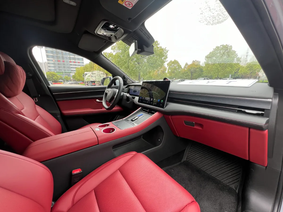 2025 AITO AITO M5 1.5T 152HP L4 REEV 42KWH,autocango,china used car exporter,china ev exporter,chinese used car exporter,chinese used ev exporter