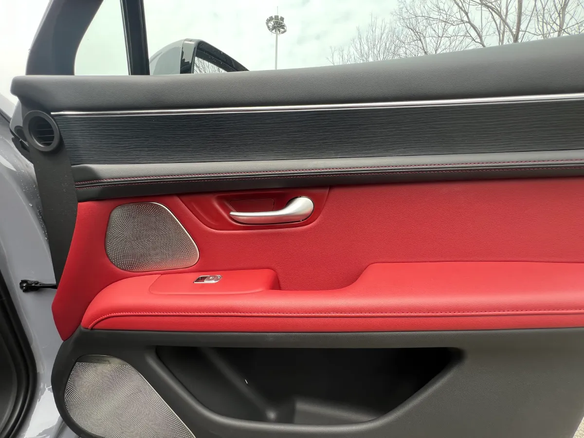 2025 AITO AITO M5 1.5T 152HP L4 REEV 42KWH,autocango,china used car exporter,china ev exporter,chinese used car exporter,chinese used ev exporter