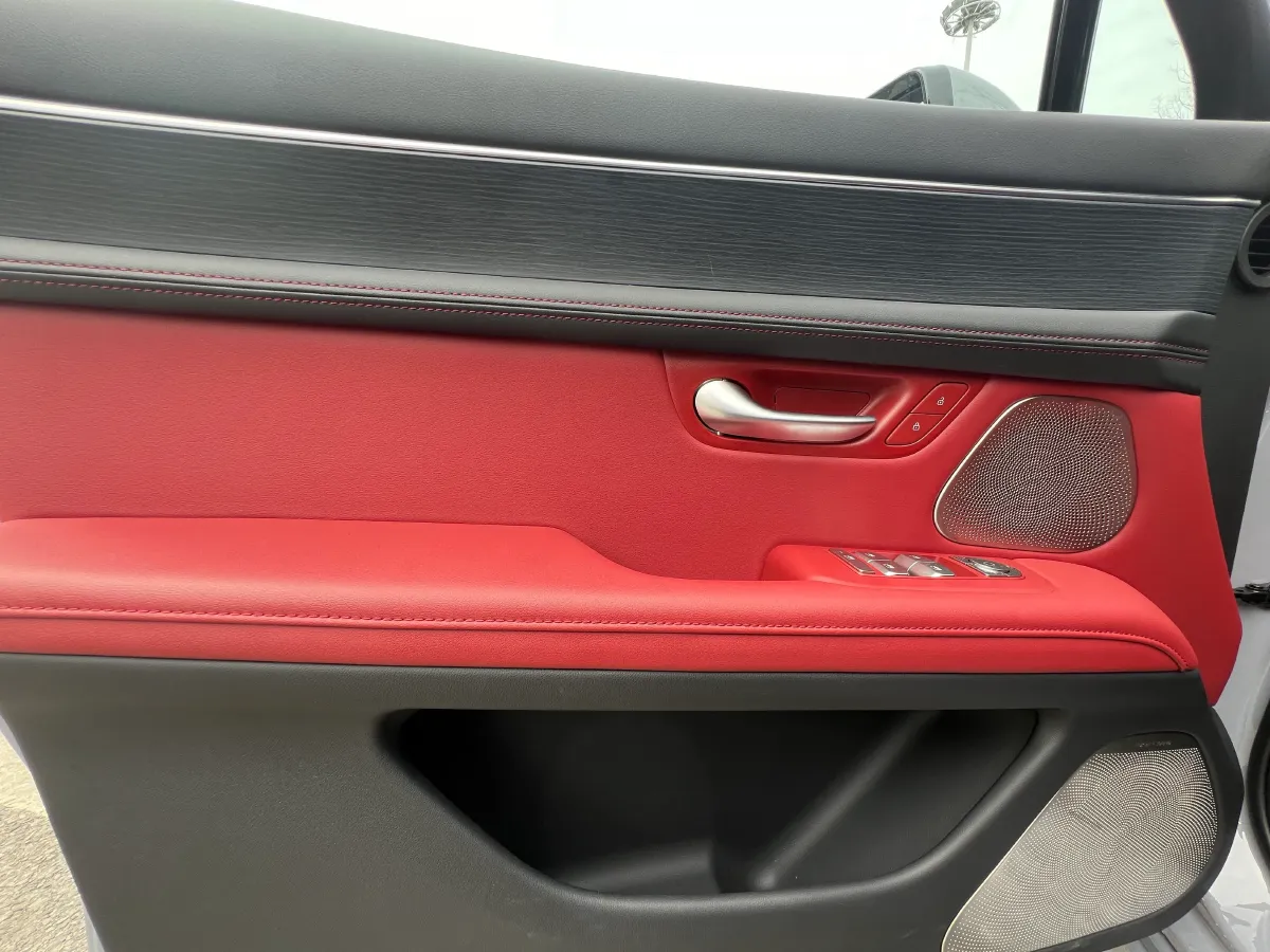 2025 AITO AITO M5 1.5T 152HP L4 REEV 42KWH,autocango,china used car exporter,china ev exporter,chinese used car exporter,chinese used ev exporter