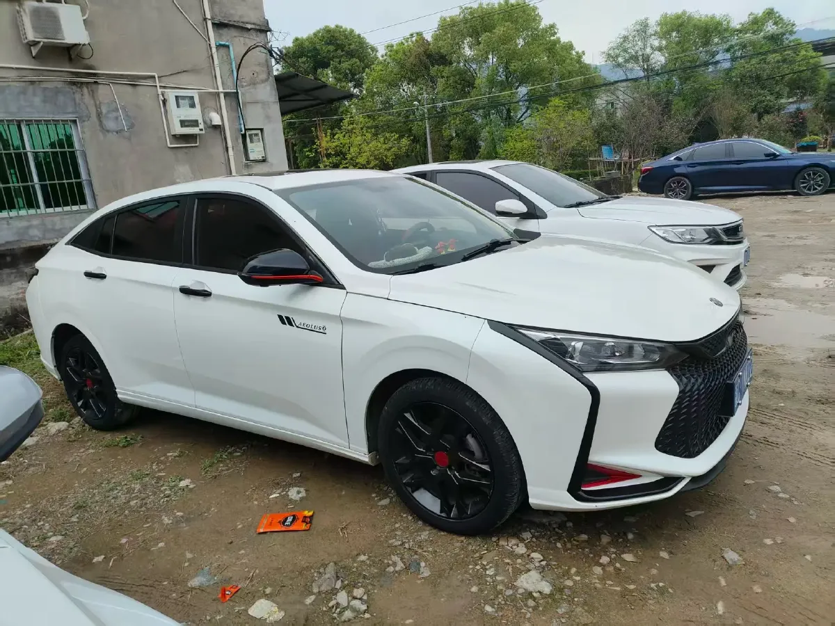 2021 DongFeng Aeolus YiXuan MAX 1.5T 190HP L4 7DCT,autocango,china used car exporter,china ev exporter,chinese used car exporter,chinese used ev exporter