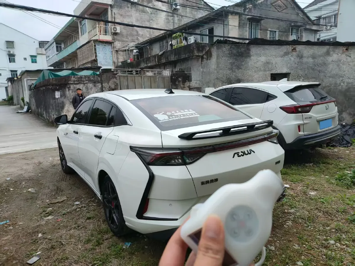 2021 DongFeng Aeolus YiXuan MAX 1.5T 190HP L4 7DCT,autocango,china used car exporter,china ev exporter,chinese used car exporter,chinese used ev exporter