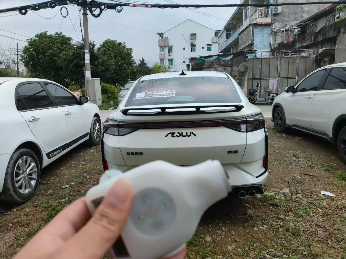2021 DongFeng Aeolus YiXuan MAX 1.5T 190HP L4 7DCT,autocango,china used car exporter,china ev exporter,chinese used car exporter,chinese used ev exporter