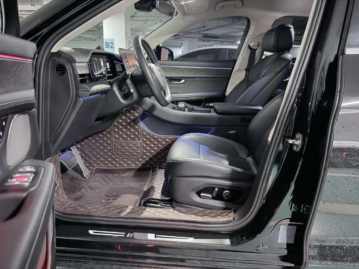 2022 Isuzu Mu-X 2.0T 220HP L4 8AT,autocango,china used car exporter,china ev exporter,chinese used car exporter,chinese used ev exporter