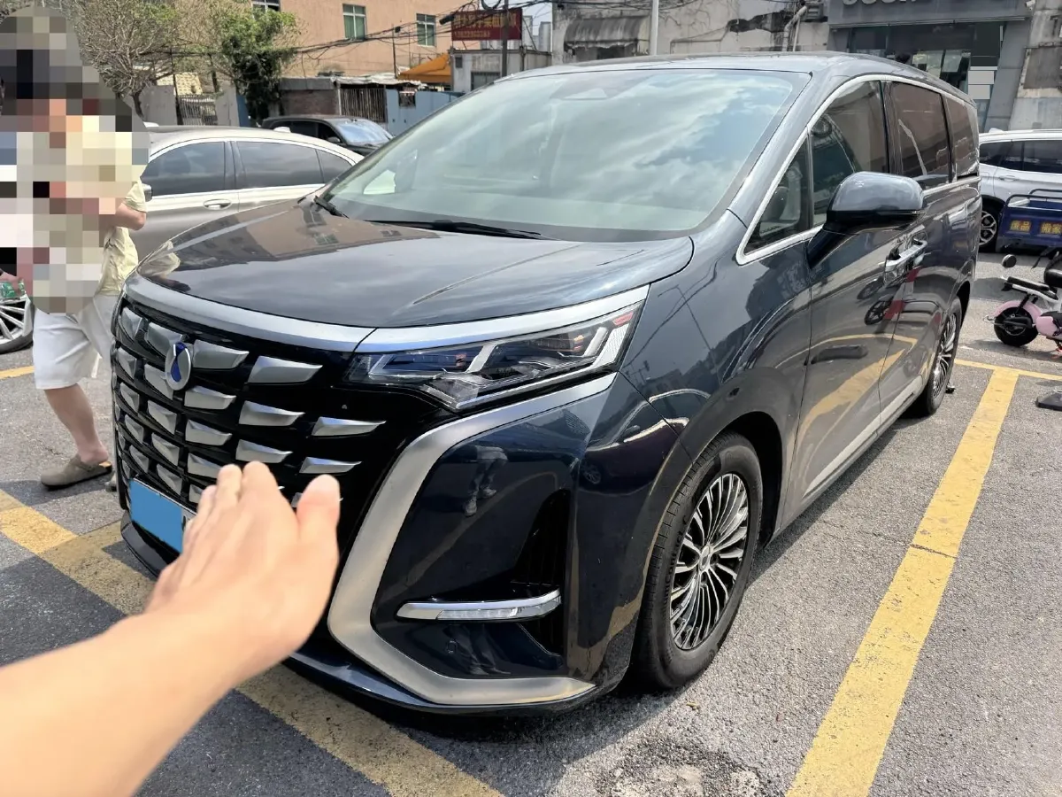 2024 Denza D9 1.5T 139HP L4 E-CVT PHEV 40KWH,autocango,china used car exporter,china ev exporter,chinese used car exporter,chinese used ev exporter
