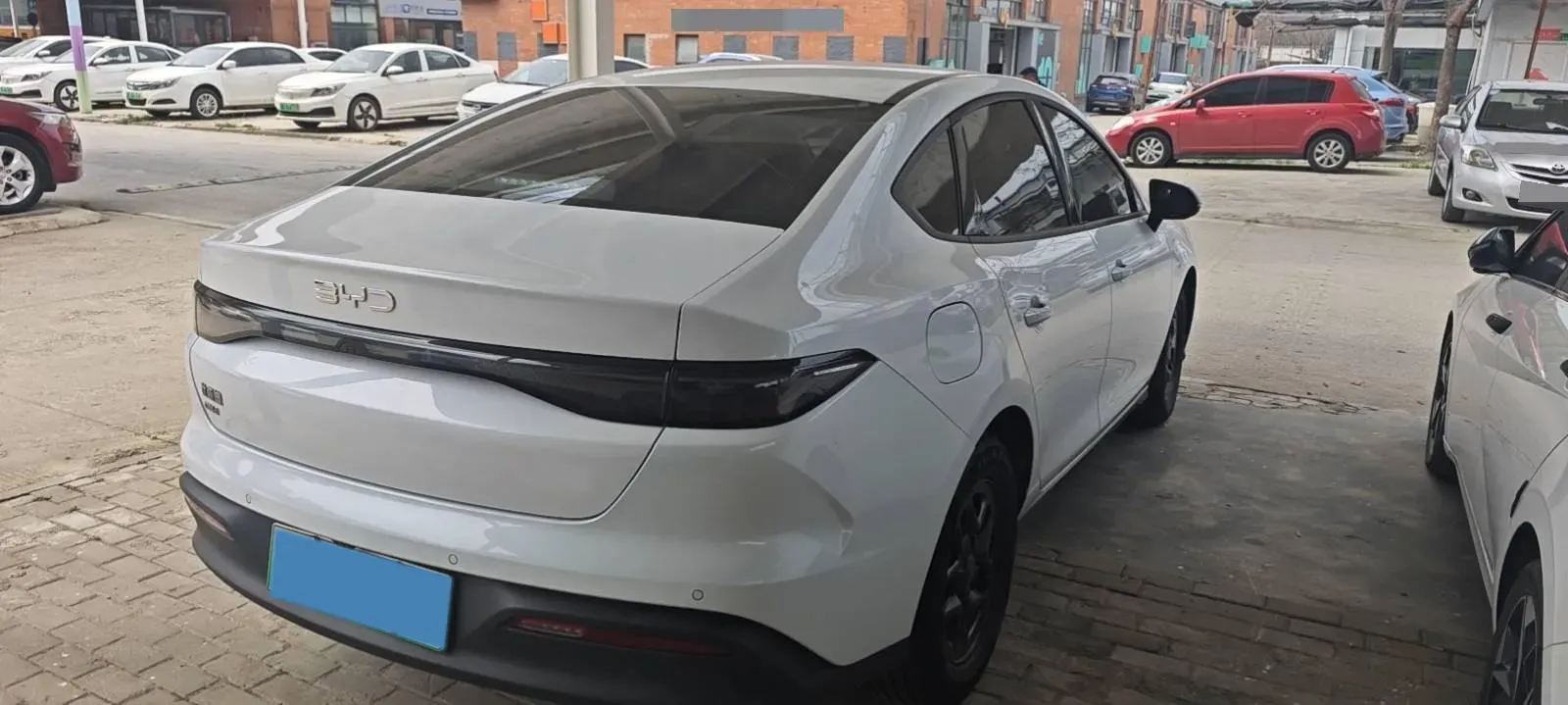 2025 BYD Seal05 DM-i 1.5L 101HP L4 E-CVT PHEV 7.68KWH,autocango,china used car exporter,china ev exporter,chinese used car exporter,chinese used ev exporter