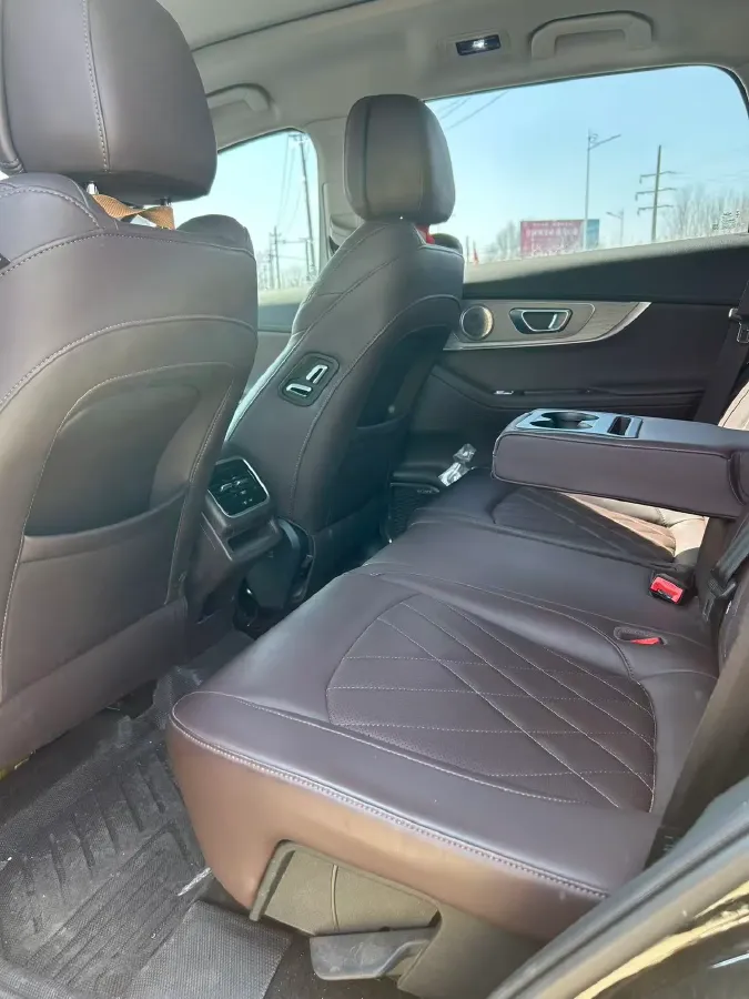 2024 Chery Tiggo 8 PRO 1.6T 197HP L4 7DCT,autocango,china used car exporter,china ev exporter,chinese used car exporter,chinese used ev exporter