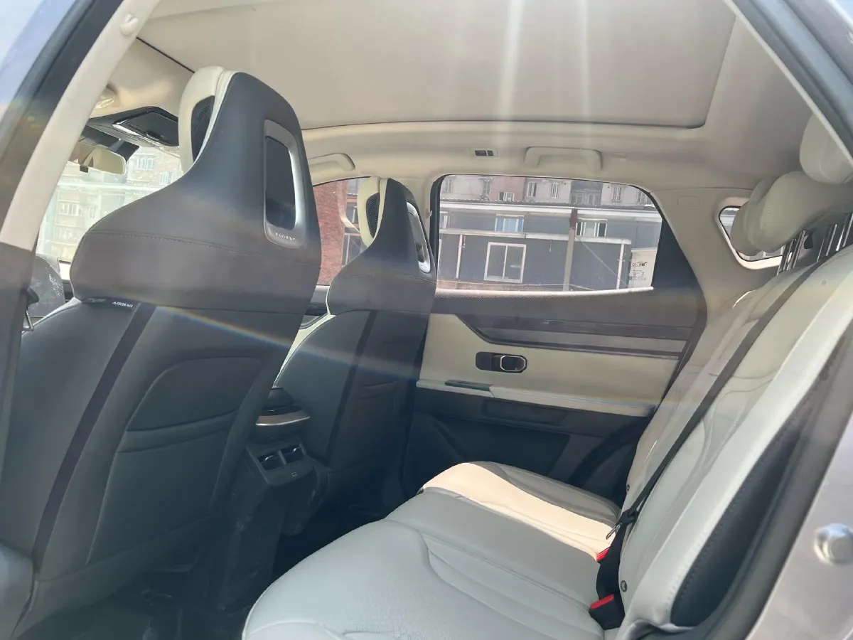 2022 Jetour DASHING 1.6T 197HP L4 7DCT,autocango,china used car exporter,china ev exporter,chinese used car exporter,chinese used ev exporter