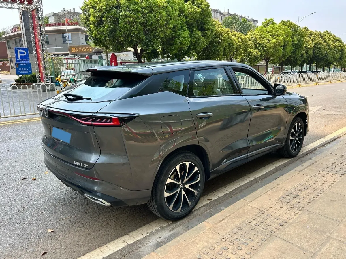 2024 ChangAn UNI-Z 1.5L 98HP L4 E-CVT PHEV 18.4KWH,autocango,china used car exporter,china ev exporter,chinese used car exporter,chinese used ev exporter